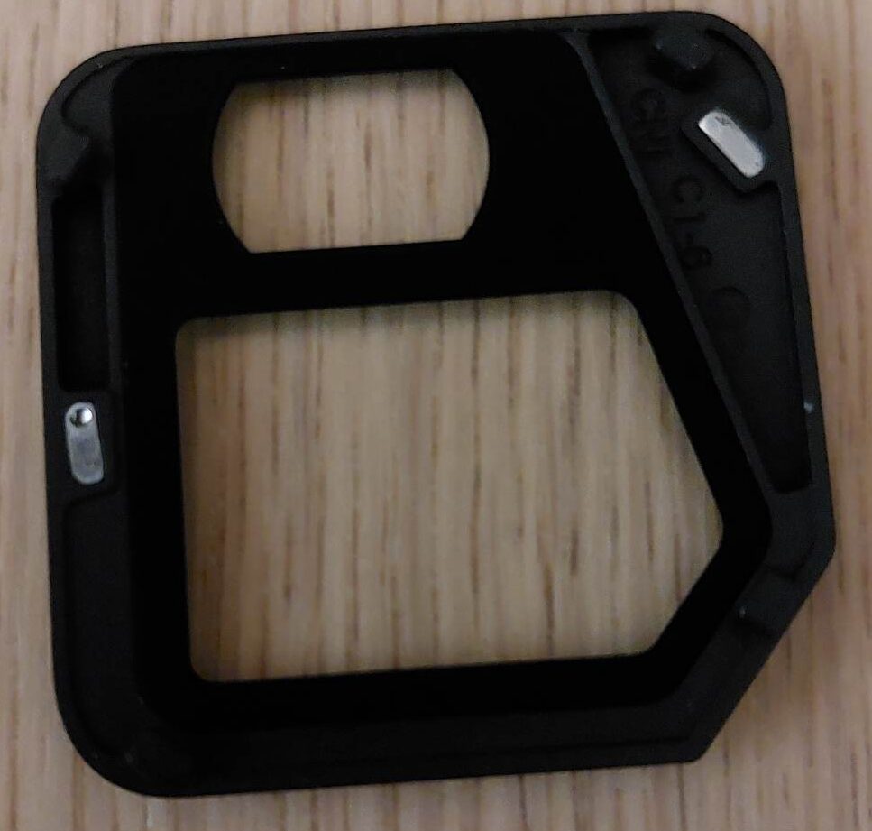 318744650_845730716708839_5389631758413891243_n Lens cover