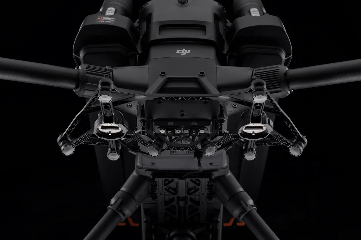 DJI Matrice 400 Dual Gimbal Connector