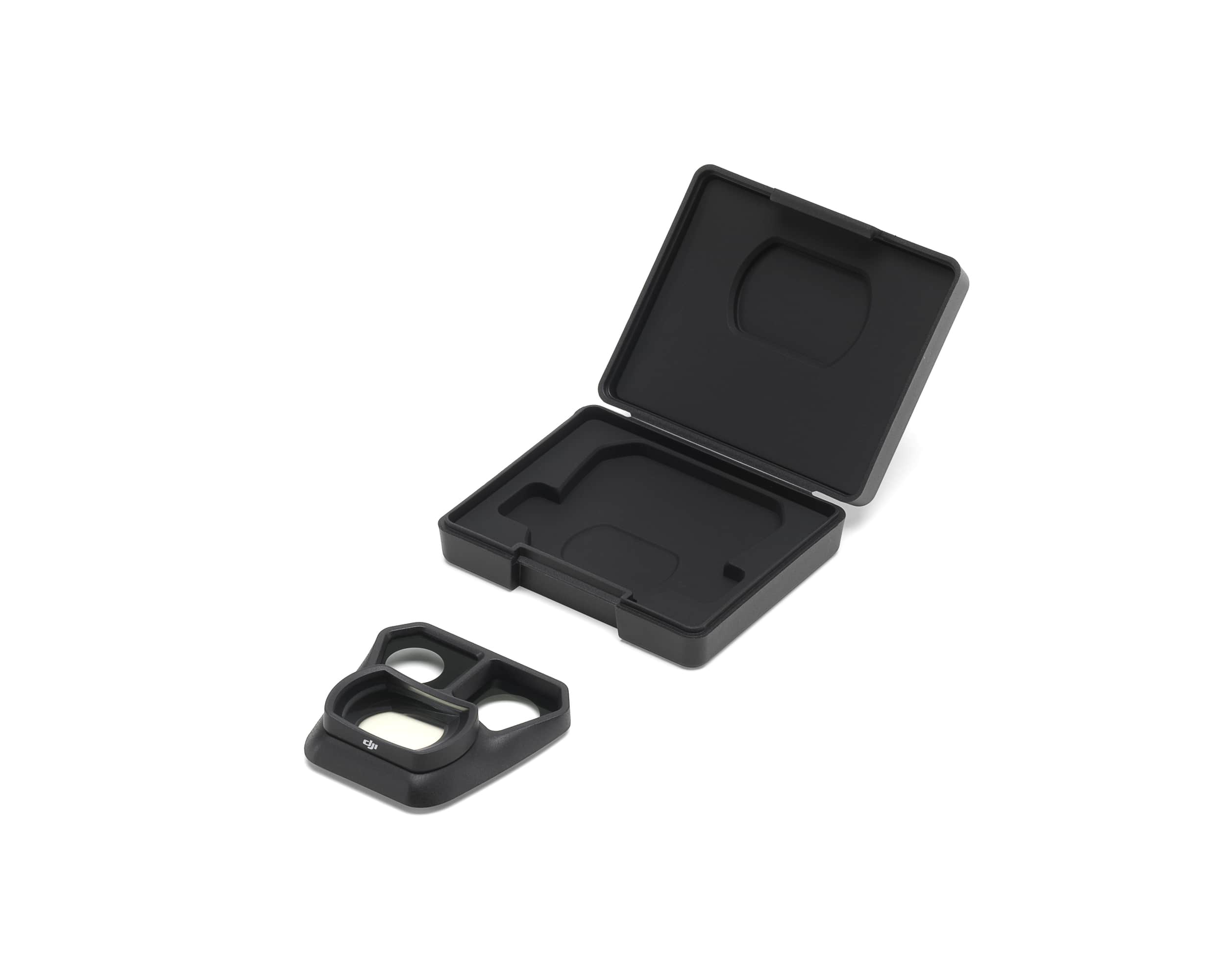 DJI Mavic 3 Pro Wide-Angle Lens 3-min DJI Mavic 3 Pro Wide-Angle Lens