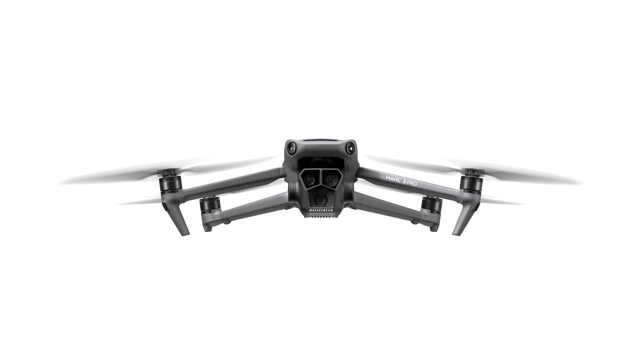 DJI Mavic 3 Pro_front rotating blades-min DJI Mavic 3 Pro_front rotating blades-min