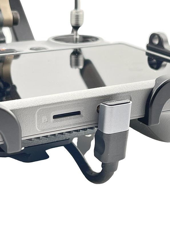 Lifthor - Type C to HDMI cable-1 De Lifthor Type C naar HDMI-kabel biedt haarscherpe 4K-resolutie, eenvoudige plug-and-play functionaliteit en duurzame kwaliteit, ideaal voor moeiteloze connectiviteit tussen USB-C apparaten en HDMI-schermen.