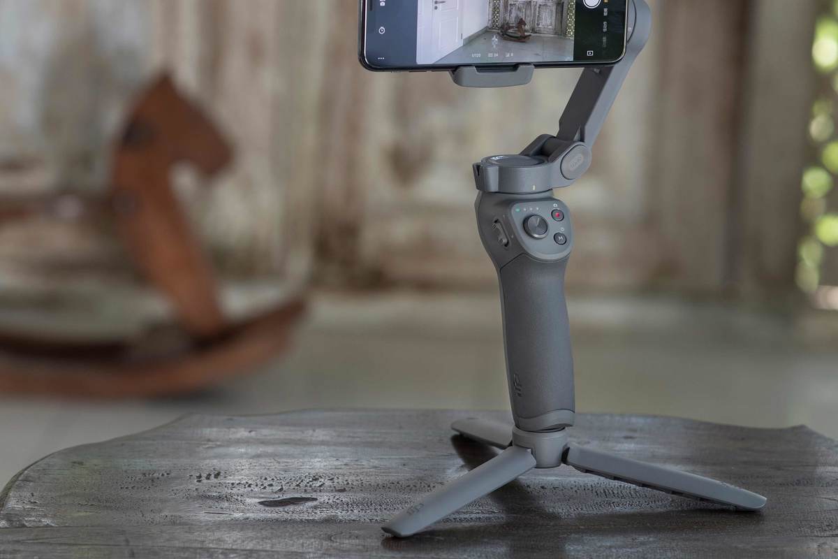 OsmoMobileGripTripod-05 DJI Osmo Mobile 3 Grip tripod - www.dronedepot.be
