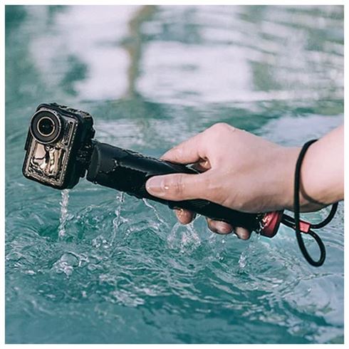 PGYTECH-FloatingHandGripvoorDJIOsmoPocket-Action-03 C:Usersu0082328OneDrive - JodriDronedepot.bewetgeving