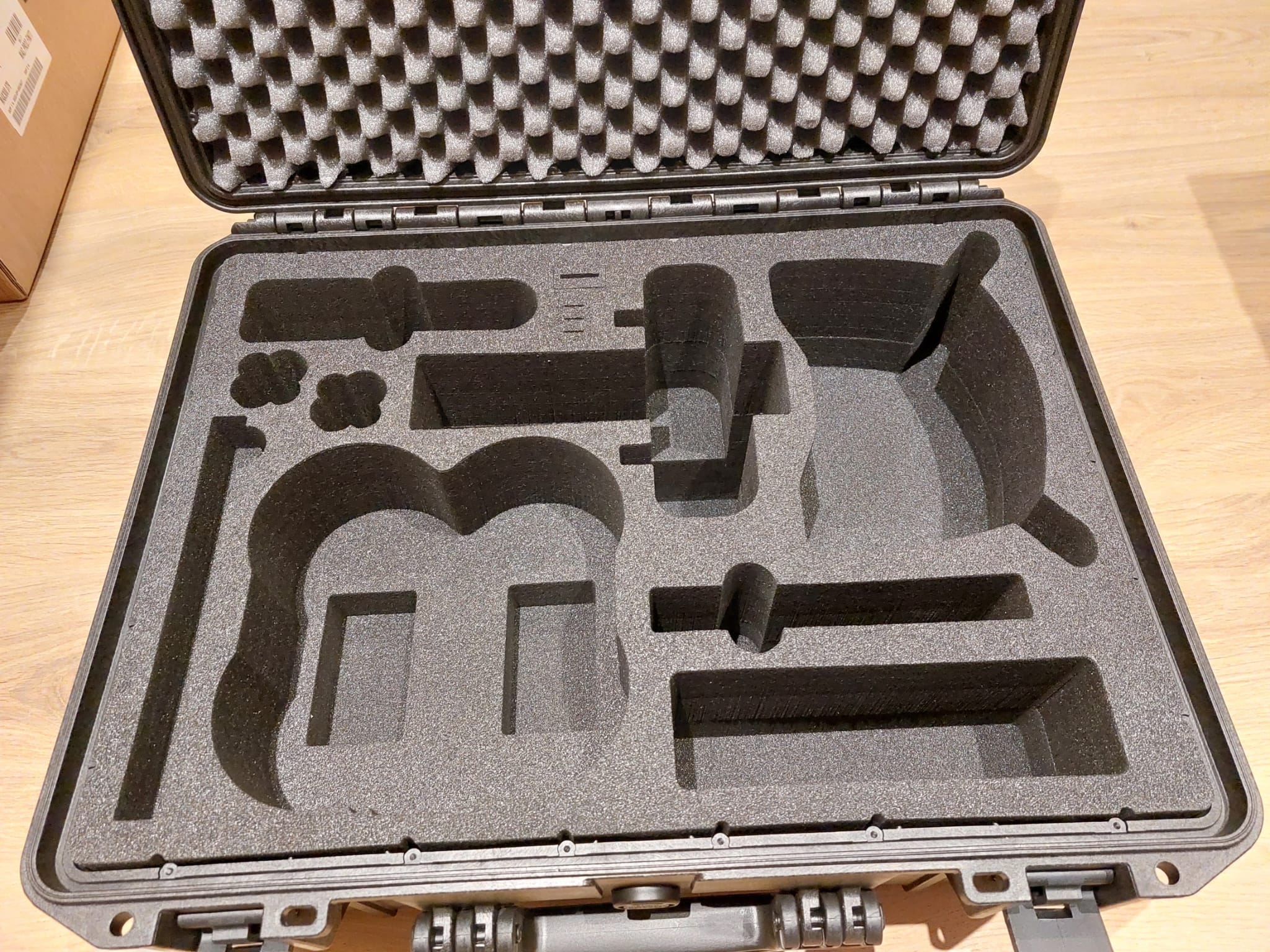 Dronedepot - DJI Avata case goggles V2 met tabletholder Dronedepot - DJI Avata case goggles V2 met tabletholder